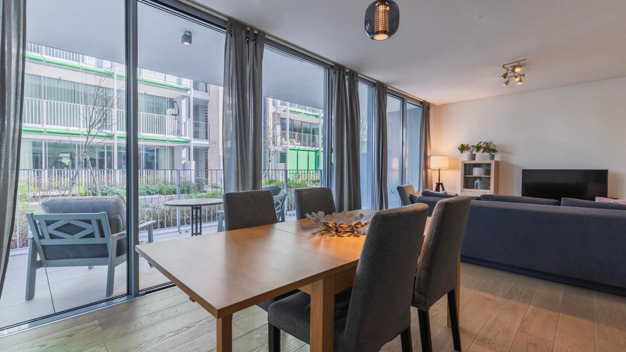 Apartment Modern 2bdr With Garage By Lovelystay *