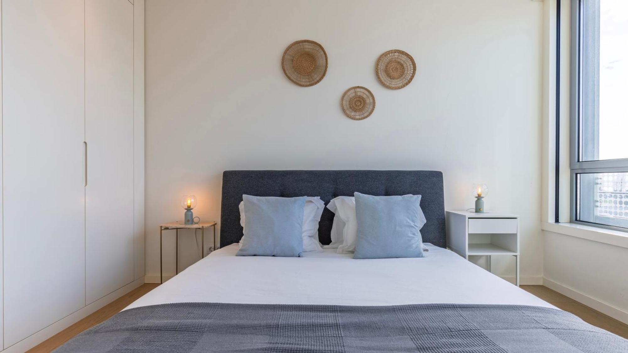 Apartment Modern 2bdr With Garage By Lovelystay