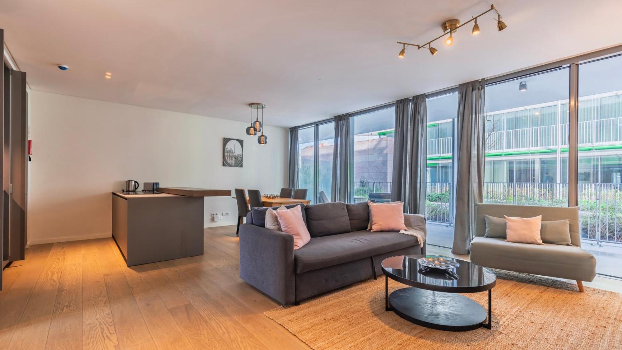 Apartment Modern 2bdr With Garage By Lovelystay *