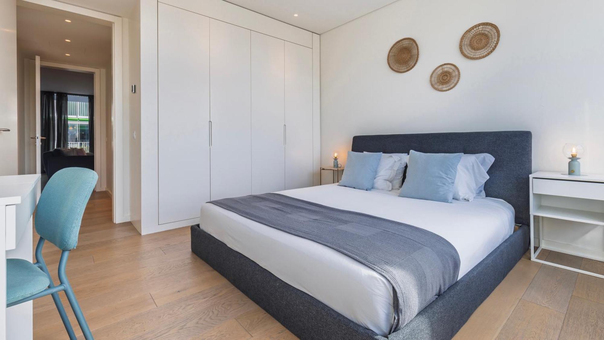 Appartement Modern 2bdr With Garage By Lovelystay *
